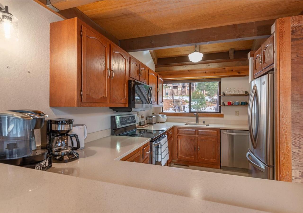 Northstar Resort Condo For 8 Free Shuttle Truckee Exterior photo